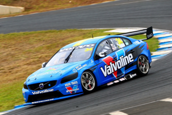 The Volvos completed nearly 200 laps between them