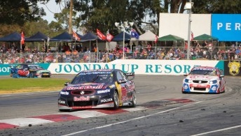 Whincup leads Bright and Winterbottom to the line