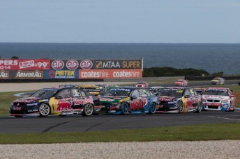 Whincup leads Winterbottom and Lowndes at Phillip Island