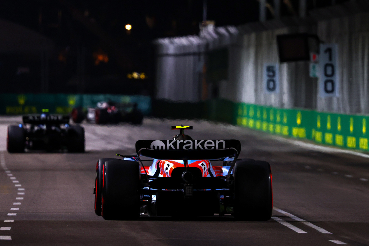 Red Bull and Williams were fined following qualifying for the Singapore Grand Prix. Image: XPB Images