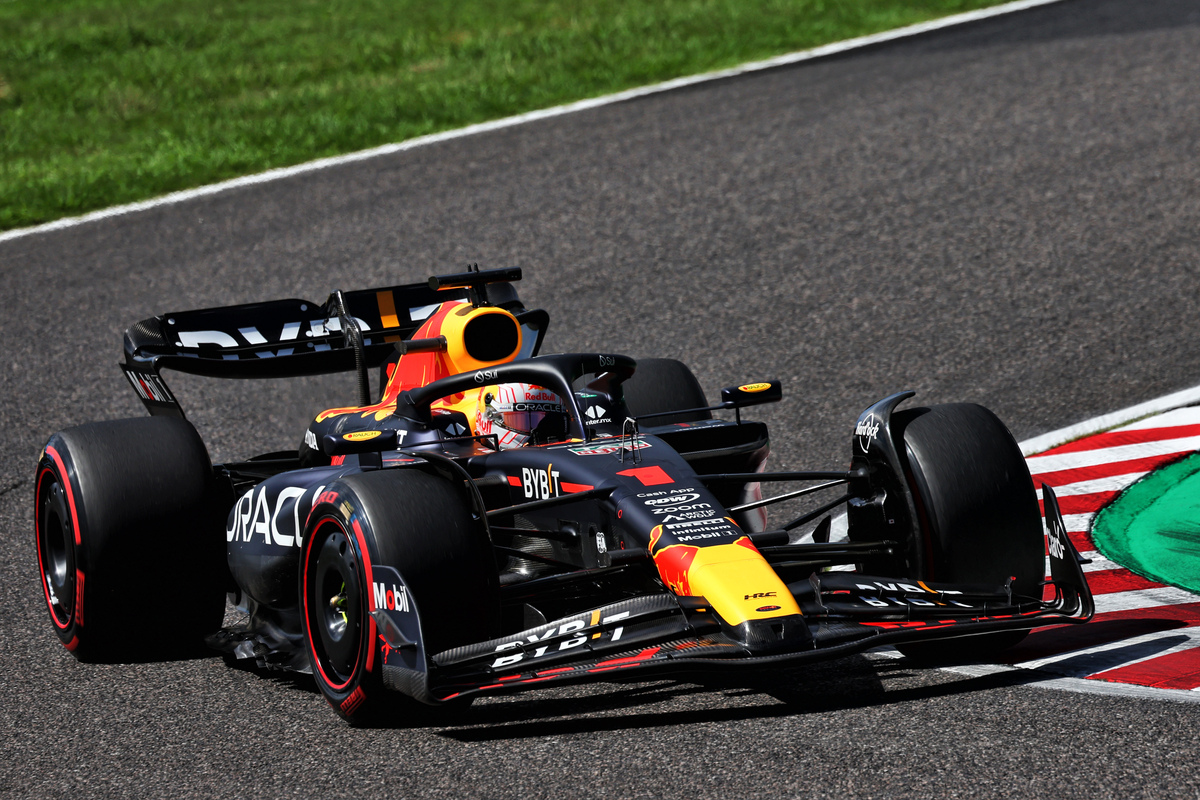 Max Verstappen will be joined by Oscar Piastri on the front row for the Japanese GP. Image: XPB Images