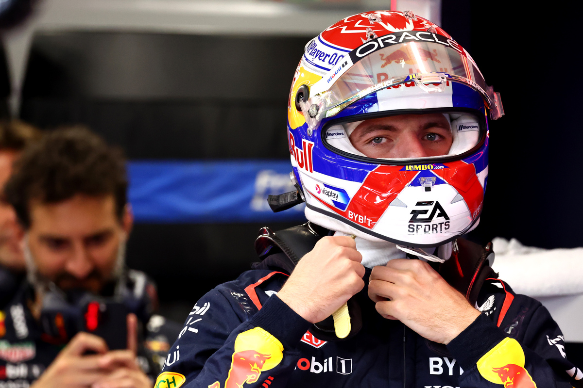 Max Verstappen has claimed the 10th pole position of the season in qualifying for the Qatar Grand Prix. Image: XPB Images