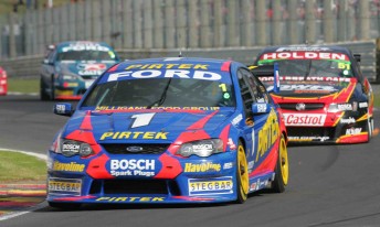 Marcos Ambrose leads Greg Murphy and Russell Ingall in New Zealand in 2005 – Ambrose