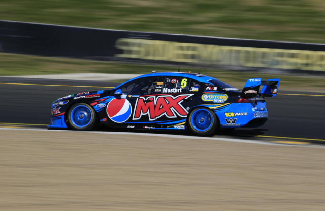 Chaz Mostert on the way to the fastest time in Friday practice