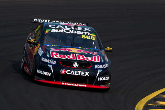 Craig Lowndes struggled to find a balance in his Holden at Sydney Motorsport Park