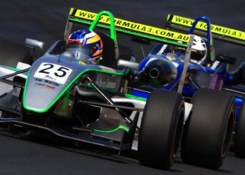 People will be able to watch the Formula 3 title fight between Tim Macrow and Joey Foster live on the internet