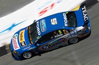 Mark Winterbottom has re-signed with Ford Performance Racing for a further three years