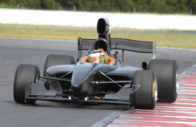 The FT5000 in action at Winton