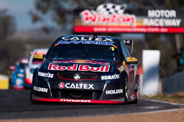 Jamie Whincup fought in the bottom half of the top 10 on Saturday at Winton