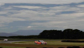 Craig Lowndes leads Garth Tander around the Symmons Plains circuit