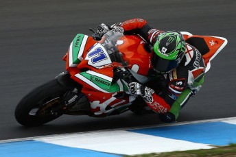 Sam Lowes set a new qualifying World SuperSPORT lap record