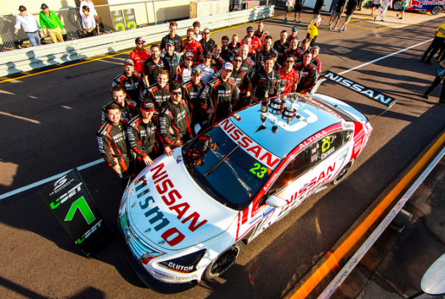 Nissan Motorsport celebrates victory 