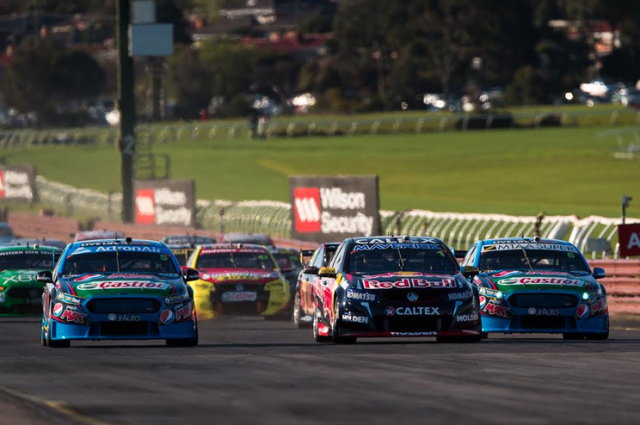 Whincup held off the Prodrive Fords in the second qualifying sprint