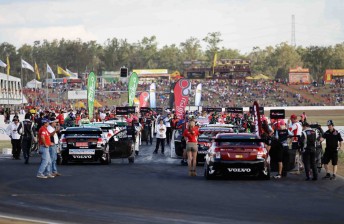 The V8 Supercars at Queensland Raceway