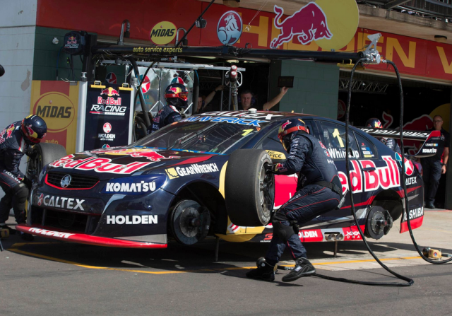 The Red Bull team cross-swapping tyres on Whincup