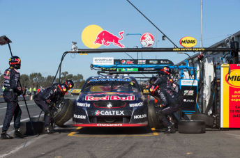 The Triple Eight team services Jamie Whincup