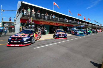 Who will win the 2015 V8 Supercars title?