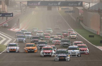 thumb The start of the V8 Supercars race at Bahrain in 2010 – the last time the V8 Supercars competed at the circuit