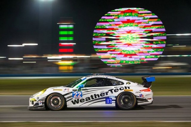 Van Gisbergen will return to the wheel of the Alex Job Porsche in January