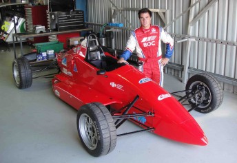 Tom Williamson with his largely unsponsored Mygale SJ09 that he
