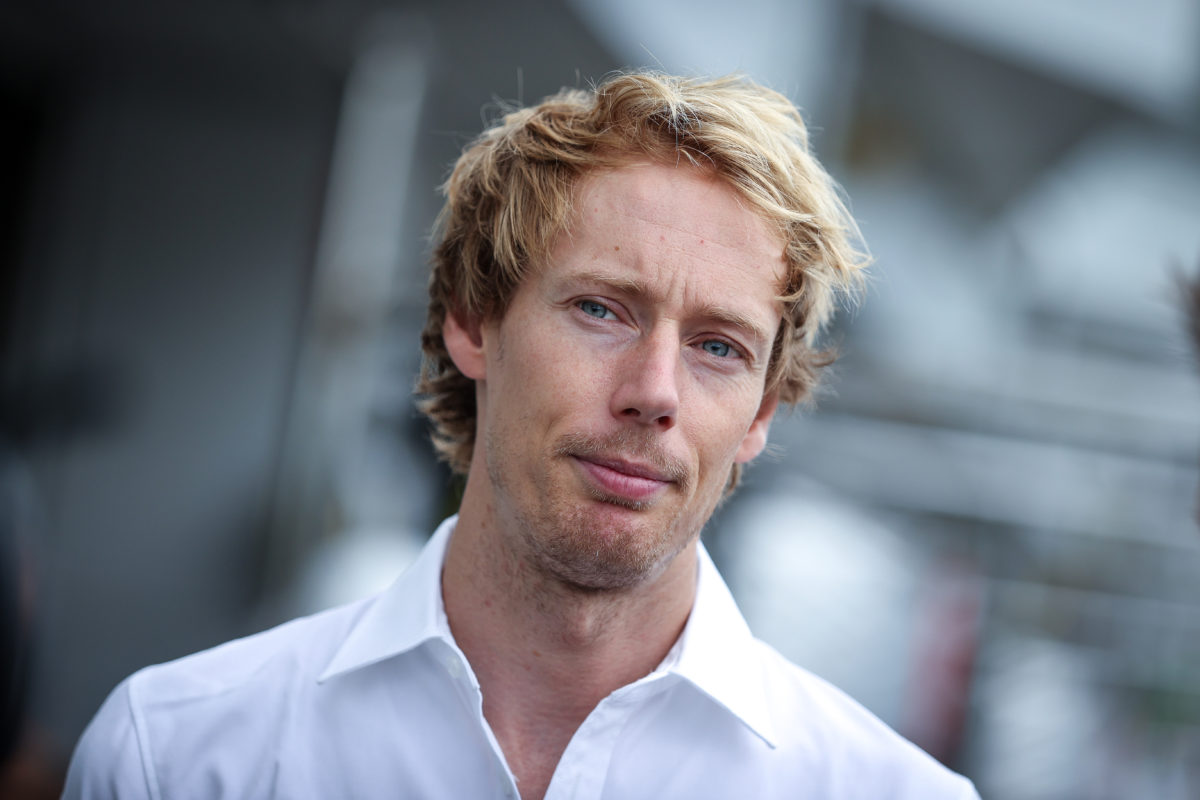 Brendon Hartley will return for testing with Toyota in January despite breaking his foot