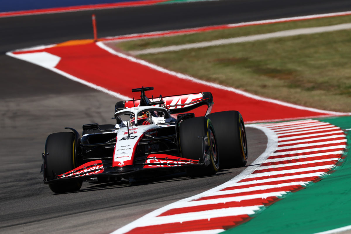 Kevin Magnussen was fortunate to avoid a crash in qualifying for the United States GP