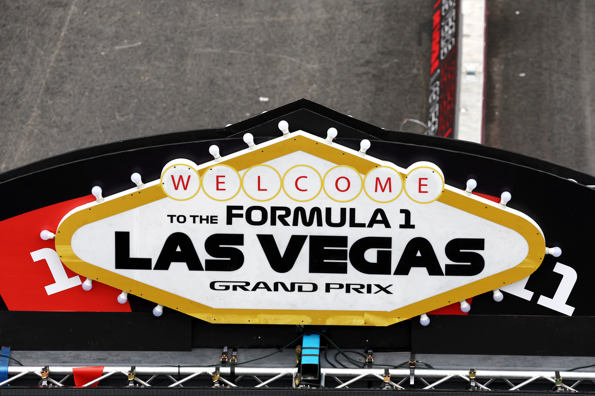 Daniel Ricciardo has called for F1 to ensure it remains accessible to general fans in the face of high ticket prices in Las Vegas