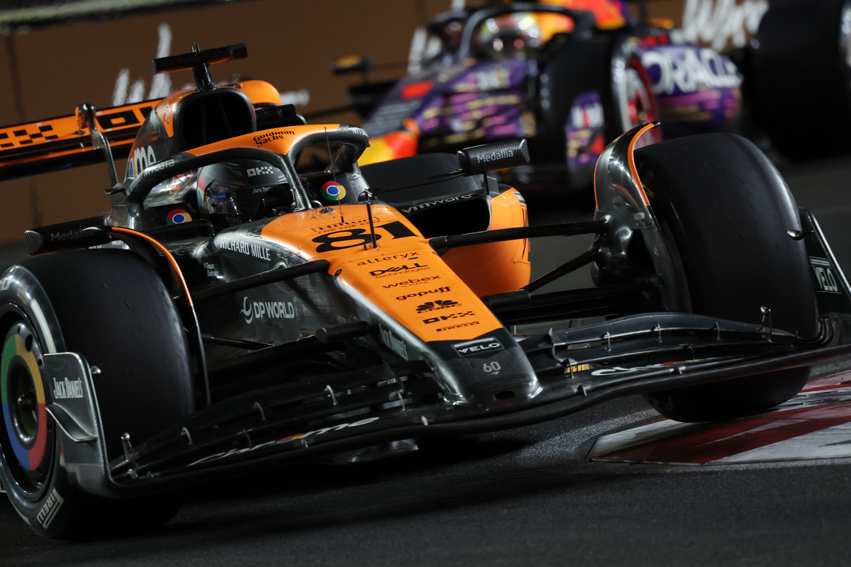 Oscar Piastri was frustrated by F1's tyre rules in the Las Vegas Grand Prix: Staley / XPB Images