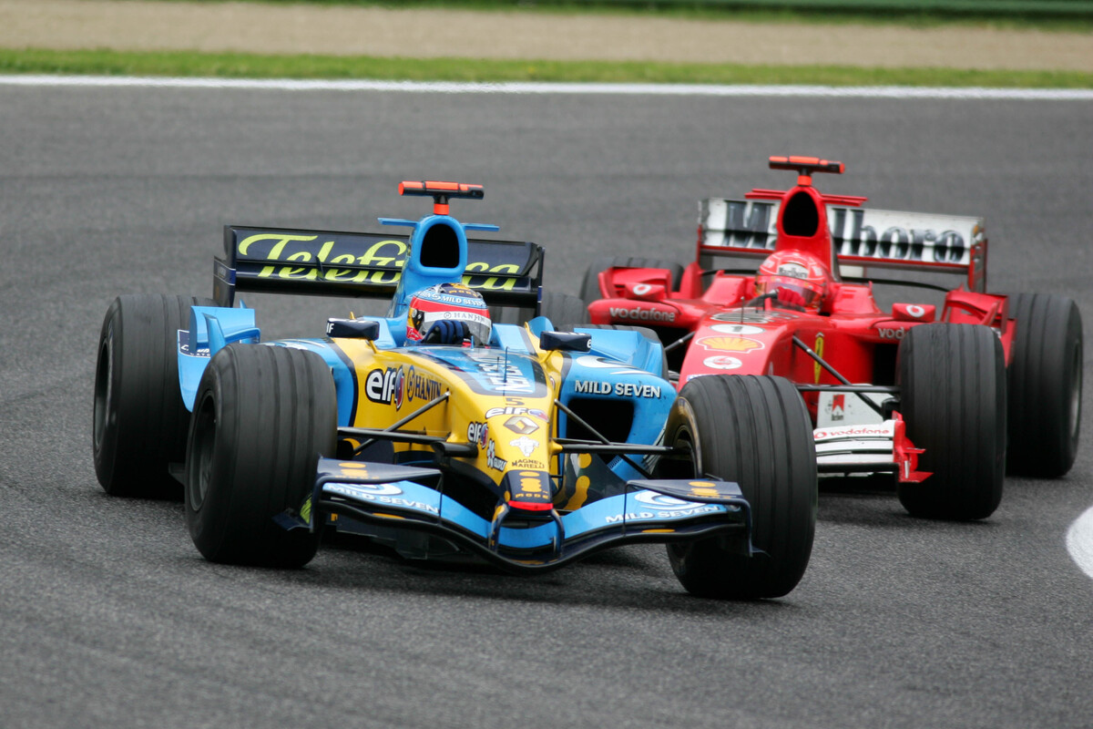 Fernando Alonso said his battle with Sergio Perez was more difficult than his iconic 2005 fight with Michael Schumacher. Image: XPB Images